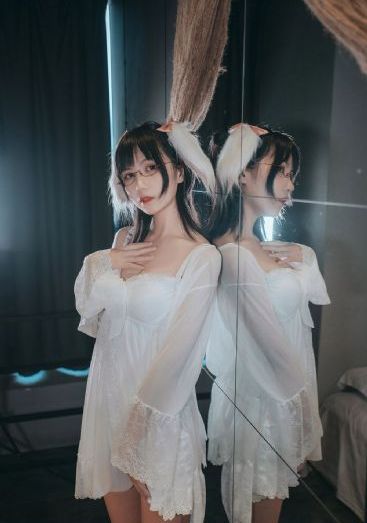 国产成人亚洲精品日韩激情_蓝光电影在线观看