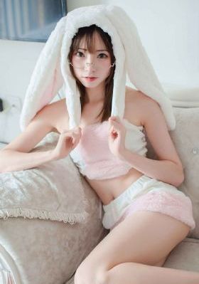 我和姝姝裸睡把我整硬了_DVD完整视频观看