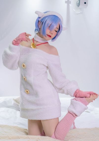 cosplayav初音无码_完整版在线观看