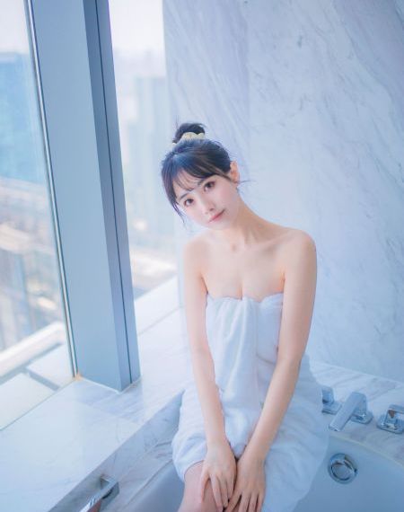 少妇被到高潮喷出白浆av_720在线播放