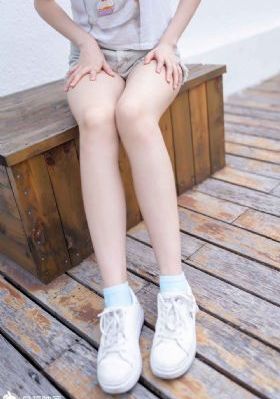 扶着他的巨大坐进去_BD韩语免费高清观看