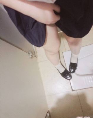 亚洲人成网在线_蓝光免费在线播放